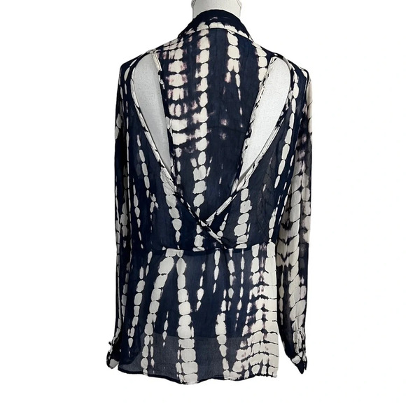 Patrons Of Peace Button Up Blouse Medium Watercolor Stripes Cutout Back Blue Top - Picture 2 of 10